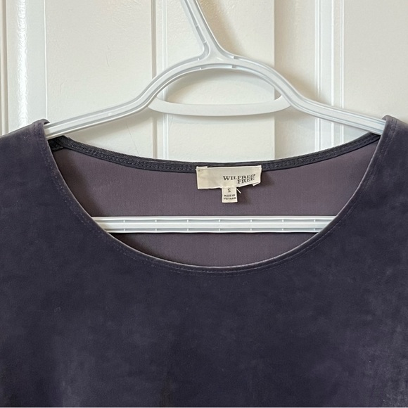 EUC Women’s Wilfred Free Velvet Sweater Size Small - Picture 2 of 3